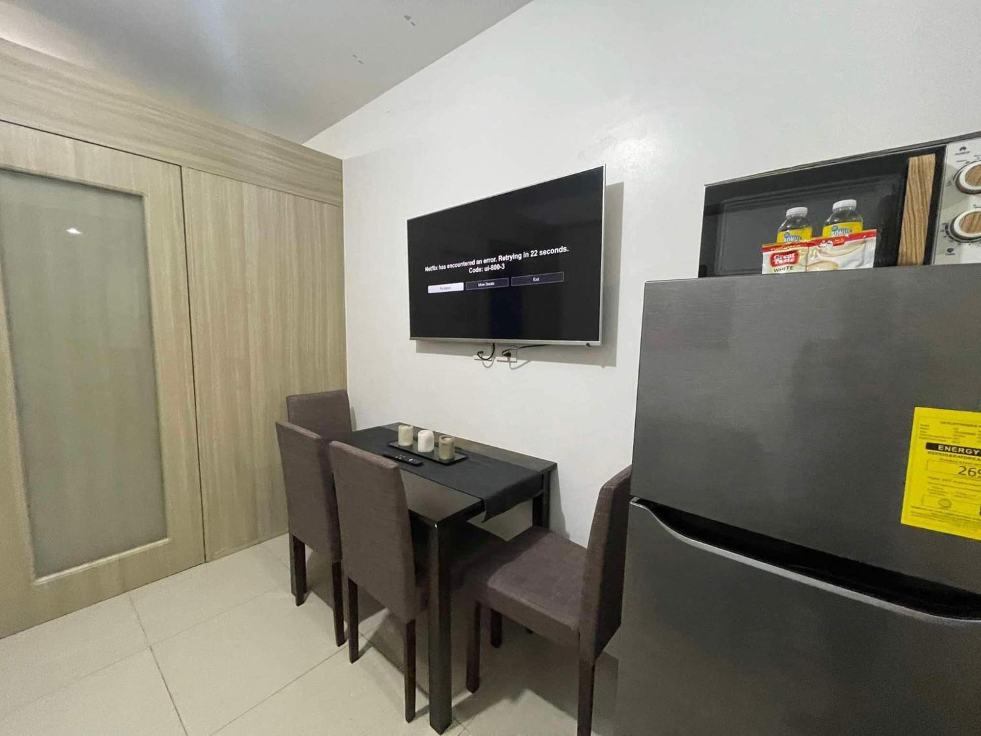 Shore 1 & 3 Residences Moa 1Br With Balcony By Darpm Манила Экстерьер фото