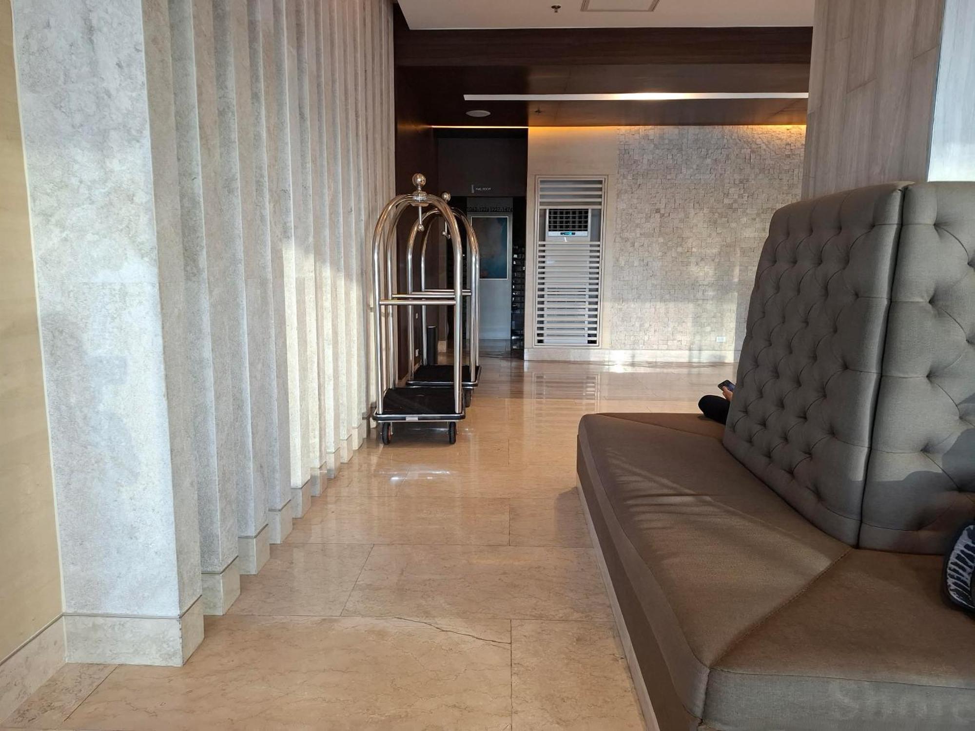 Shore 1 & 3 Residences Moa 1Br With Balcony By Darpm Манила Экстерьер фото